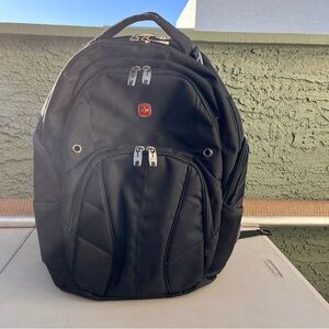 Swiss Gear Backpack 🎒